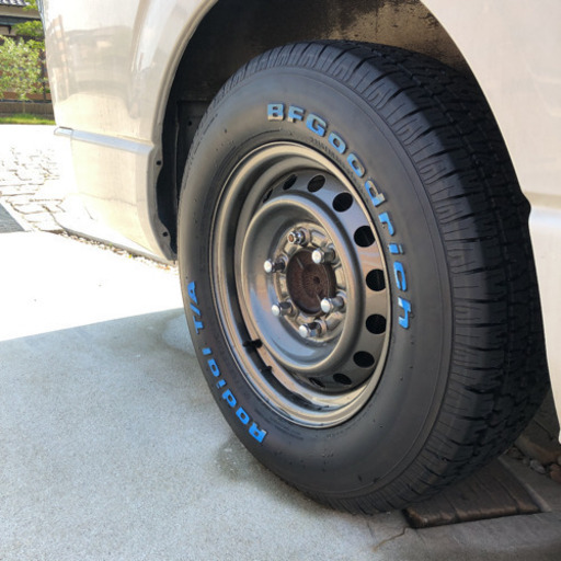 ハイエース ネオクラ ネオクラシック 215/70R15 BFグッドリッチ Radial T/A