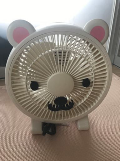 クマのアロマ扇風機　白　定価3480円