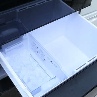 6ヶ月保証】参考定価 ¥94,800 2018年製 AQUA アクア 238L 冷蔵庫 AQR