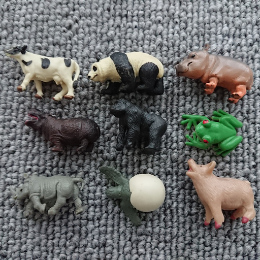 小さい動物フィギュア ともっち 日吉のフィギュアの中古あげます 譲ります ジモティーで不用品の処分