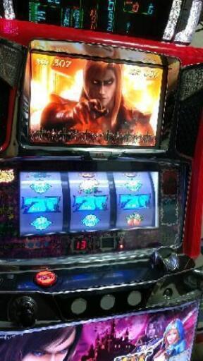 スロット悪魔城ドラキュラ3コイン不要機、データーロボ付きです。