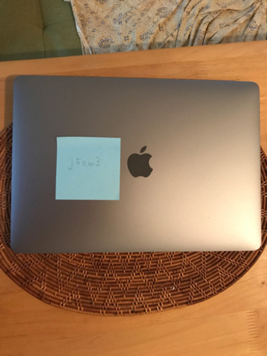 ほぼ未使用　おまけ付き　最新 MacBook Pro 13inch 256GB