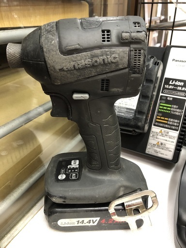 ☆Panasonic パナソニック インパクトドライバー EZ75A7 14.4Vバッテリー×2個 充電器のセット ブラック