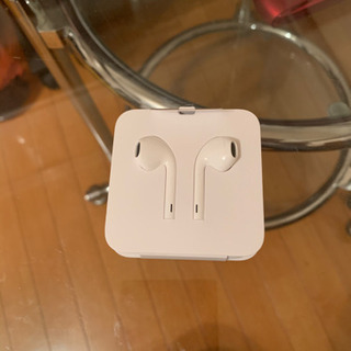 iPhone XRのイヤホンと充電器の頭