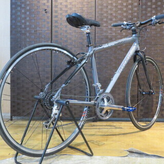 ■　TREK 7.7FX トレック シルバー 17.5” 44.5cmサイズ シマノ 105 27速 クロスバイク 自転車 札幌発