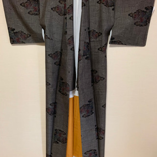 値下げお買得　新品未使用　保証書付き　大島紬　絶対お買い得　タグ付き　女性用着物