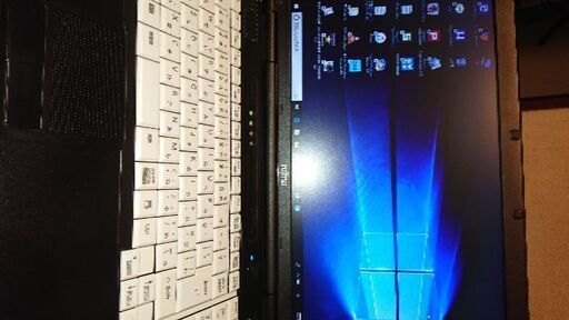Windows10仕様の写真・動画編集ソフトインストール済みノートパソコン