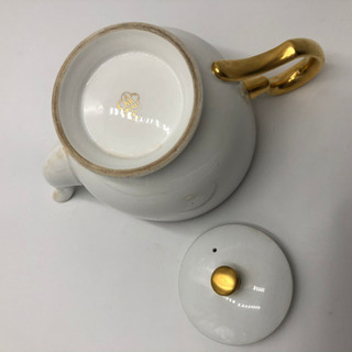 大倉陶園　瑠璃片葉金蝕ポット