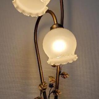 アンティークなナイトスタンドです 鍛冶屋のヴァン さち たく 仙川の照明器具の中古あげます 譲ります ジモティーで不用品の処分