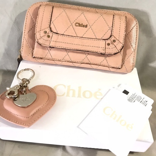 Chloe クロエ 長財布 ラウンドファスナー チャーム付き