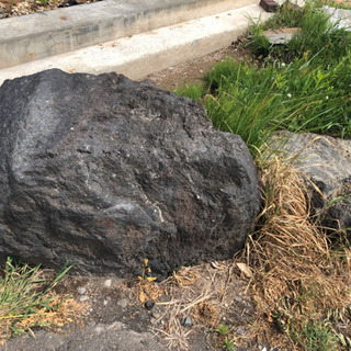 大きな岩