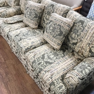 古き良きアメリカを体感！トーマスビルの大型ソファ