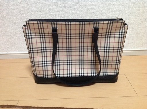 Burberry 鞄