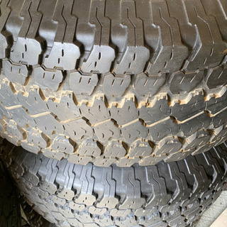 タイヤ、ホイール 305/70/16 タイヤアルミ4本セット