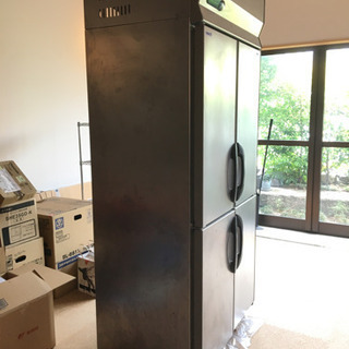 業務用冷蔵庫　SANYO