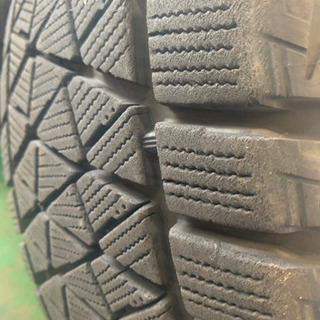 225/55R18 ブリジストンDM-V2 