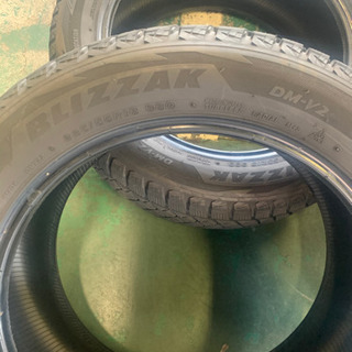 225/55R18 ブリジストンDM-V2 