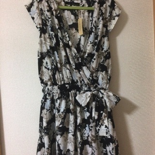 新品花柄ワンピース☆mysty woman