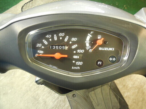 SUZUKI アドレスV125 銀 激安配送キャンペーン 諸経費無し 消費者還元