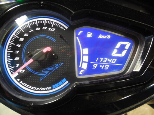 YAMAHA シグナス125X-SR 黒 激安配送キャンペーン 諸経費無し 消費者