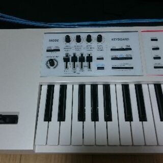 Roland JUNO-DS61 WH | www.cnym.com.ar