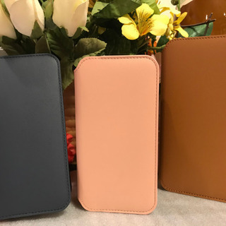 本革手帳型　シンプル　上品　アイフォンカバー　スマホケース