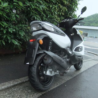 ADIVA アディバR125 スポーツ 中古実動車　販売証明書(ナンバー登録書類)　オイル交換後引渡し ADIVA アディバR125 スポーツ 中古実動車 販売証明書(ナンバー登録書類