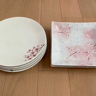 桜模様の和食器　プレート皿4枚＋陶器2枚