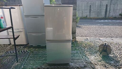 (売約済み) SHARP 冷凍冷蔵庫 SJ-14Y-S 137L 2013年製