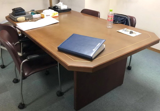 高級　ミーティングテーブル　オフィス　事務用品　テーブル