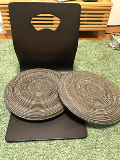 お譲り先決定しました ニトリの座椅子と夏用クッション２つ める 京都の椅子の中古あげます 譲ります ジモティーで不用品の処分