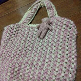 ピンク毛糸のバッグ
