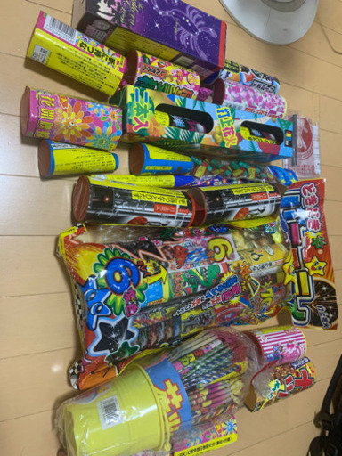 打ち上げ花火手持ち花火吹き出し花火セット ヨッシー 根岸の花火の中古あげます 譲ります ジモティーで不用品の処分