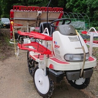 ヤンマー乗用４条田植え機（中古）