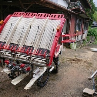 ヤンマー乗用４条田植え機（中古）