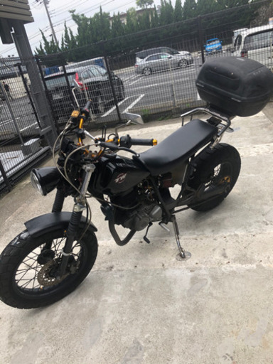 ヤマハ　TW200
