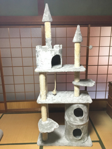 美品　キャットタワー 5100円