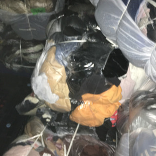 100キロからOK古着いろいろ。 大量、まとめ売り