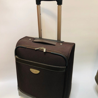 マリクレールforumスーツケース布製ブラウンの画像
