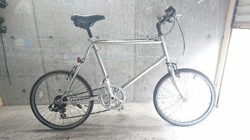 上品なスタイル 自転車中古 ミニベロ 外装6段変速 ステム角度可能 タイヤ20インチ カラーシルバー その他
