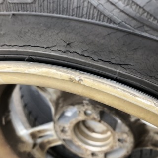 軽自動車、ツライチに近い！アルミホイル４本　タイヤは山は有りますが交換前提で　14インチ　5.5Ｊ　ピッチ100