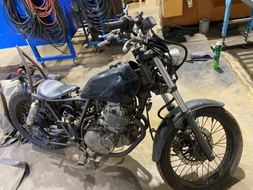 グラストラッカー250