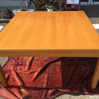 【成約御礼】大型テーブル/正方形/木製/高さ微調節可能/ダイニン...