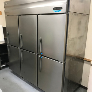 ☆地域限定送料無料☆在庫処分☆ ホシザキ 業務用 縦型冷蔵庫 HR-120X3