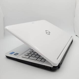 富士通 Corei7 メモリ8GB SSD256GB ノートパソコン office付き