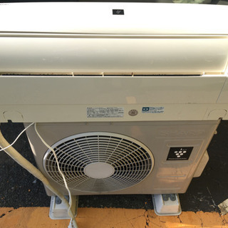 お掃除エアコン　エアコン　シャープ　６畳用　２．２ＫＷ　２０１１年 お掃除エアコン エアコン シャープ 6畳用 2．2KW 2011年