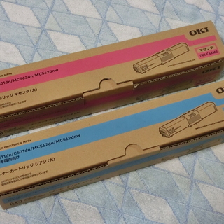 新品 OKI トナーカートリッジ  (赤・マゼンタ）お徳用サイズ大