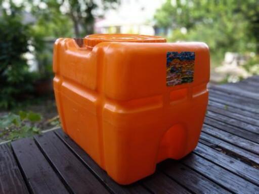[ありがとうございました][配達無料][即日配達も可能？]貯水タンク　雨水タンク　スイコー　SLT-100　蛇口付き