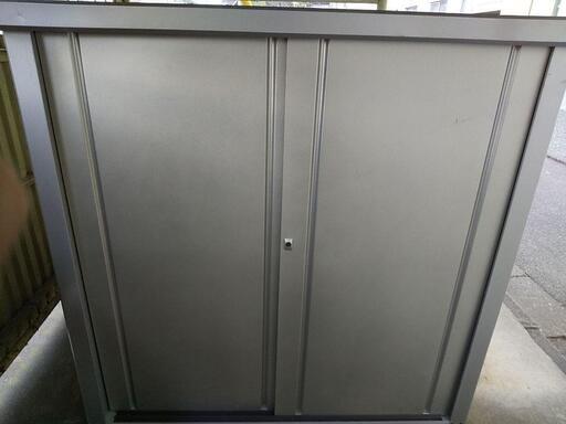 引き取り限定】幅1550×奥行き820×高さ1500mm スチール製 収納庫 【分解 