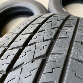 タイヤ　195/70R15 キャンピングカーに使用